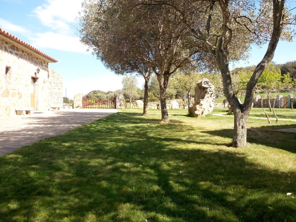 Turismo Rurale L'Agliuledda Villa Sant'Antonio di Gallura Luaran gambar