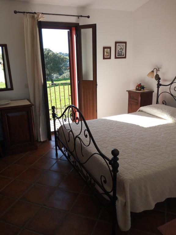 Turismo Rurale L'Agliuledda Villa Sant'Antonio di Gallura Luaran gambar