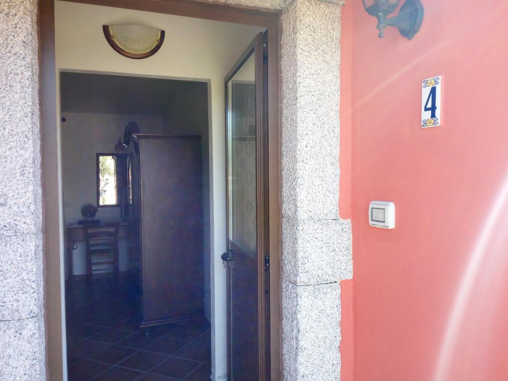Turismo Rurale L'Agliuledda Villa Sant'Antonio di Gallura Luaran gambar