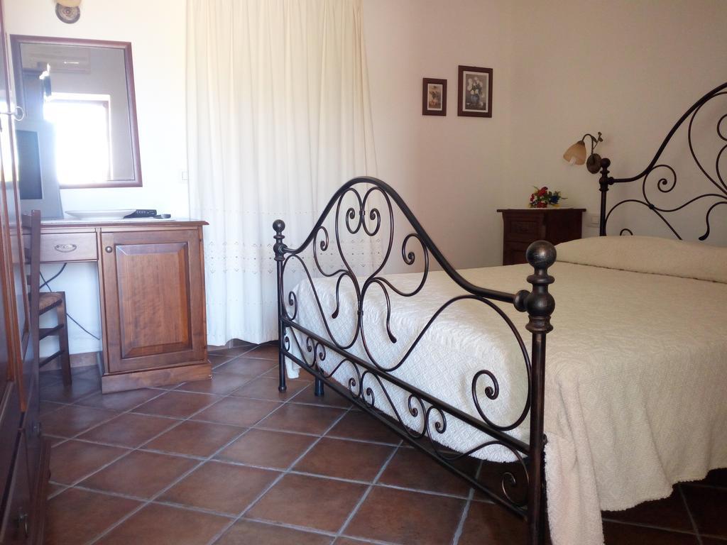 Turismo Rurale L'Agliuledda Villa Sant'Antonio di Gallura Luaran gambar