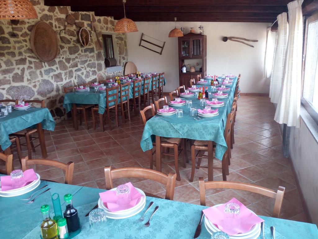 Turismo Rurale L'Agliuledda Villa Sant'Antonio di Gallura Luaran gambar